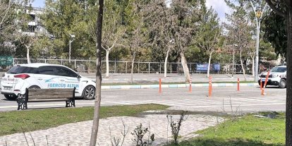 Gercüş’te bulvar işgali: Kaldırılmayan eğitim dubaları trafiği esir aldı