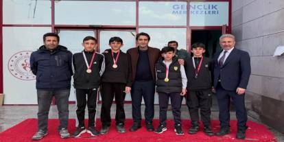 Sarıkamış Kaymakamı Enis Aslantatar'dan Gençlik Merkezini Ziyaret