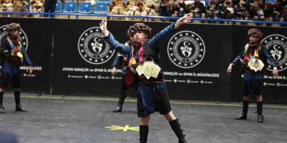 Aydın’da halk oyunları şöleni yaşandı