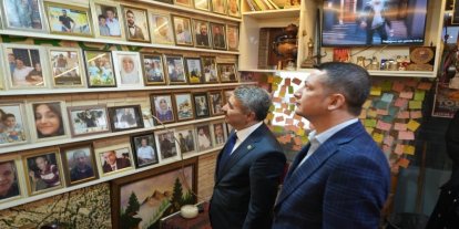 AK Parti heyetinden Gölbaşı Caddesi’nde esnaf ziyareti