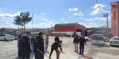 Sungurlu Belediyesi İtfaiye Müdürlüğü’nden yangın eğitimi