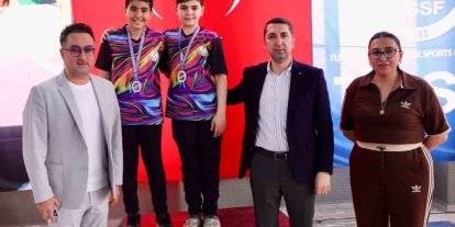 Yüzmede Elazığ’a 19 madalya