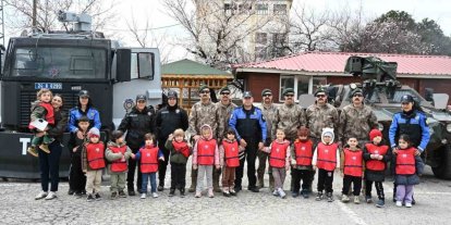 Geleceğin teminatı çocuklar polislik mesleğini tanıdı