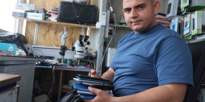 Hırsızlık anında ’Sadece sıfır telefonları al’ diyen suç makinası hırsız ve çırağı tutuklandı