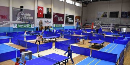 Afyonkarahisar’da masa tenisinde şampiyonlar belli oldu
