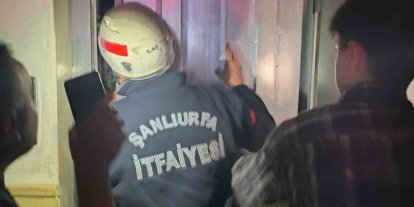 Asansörde mahsur kalan 3 çocuk kurtarıldı