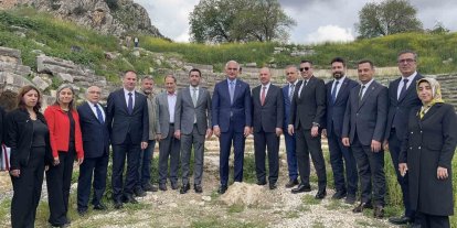 Bakan Ersoy, Kastabala Antik Kenti’nde incelemelerde bulundu