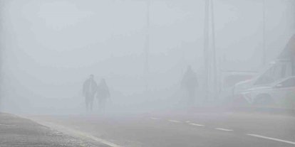 Diyarbakır’da sis görüş mesafesini 20 metreye kadar düşürdü