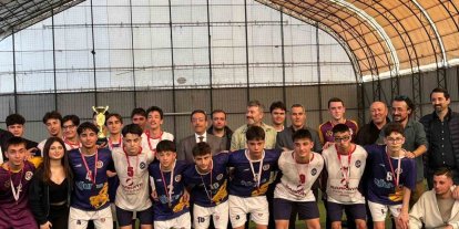 Burhaniye’de Gençlik Futbol Müsabakası finali yapıldı