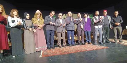 Erzurum Şehir Tiyatrosu, ‘Kılıbık Hayrullah’ oyunu ile Türkiye turnesine çıkıyor