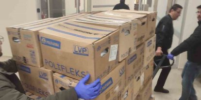 Bakan Memişoğlu: "Tıbbi malzeme ve cihazlarla yüklü yardım tırlarımız İran’a doğru yola çıktı"