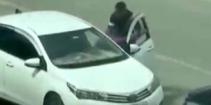 Gaziantep’te trafikte yaşanan şiddet olayı cep telefonu kamerasında