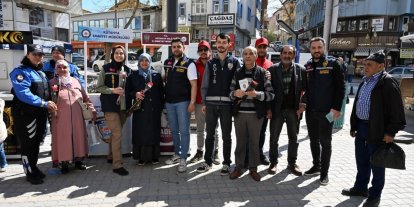 Kütahya’da Polis Haftası’nda bilgilendirme stantları kuruldu