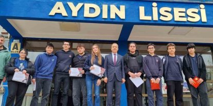 Aydın Lisesi öğrencileri başarılarıyla gururlandırdı