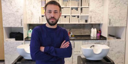 Kuaförde 26 bin liralık saç bakımı yaptırdı, "2 dakikaya geliyorum" diyerek çıktığı salona bir daha dönmedi