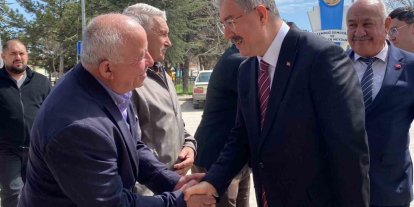 Vali Yılmaz, Alpu’da hem vatandaşla buluştu, hem çalışmaları denetledi