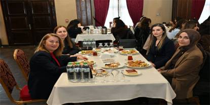 Kars’ta Polis Haftasında Kadın Personelle Anlamlı Buluşma