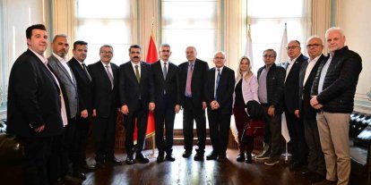 Balkanlarla göbek bağımız var