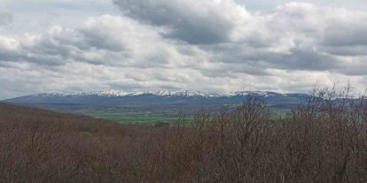 Nisan ortasında kış sürprizi: Akdağ yeniden beyaza büründü