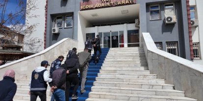 Iğdır’da göçmen kaçakçılığı şebekesine büyük darbe: 7 tutuklama