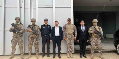 Dicle Kaymakamı Atış, emniyet personeli ile bir araya geldi