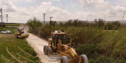 Tarsus’ta yağıştan zarar gören yollar yeniden düzenlendi