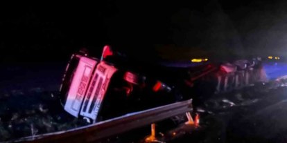 Aşkale’de zincirleme kaza: 4 jandarma personeli yaralandı