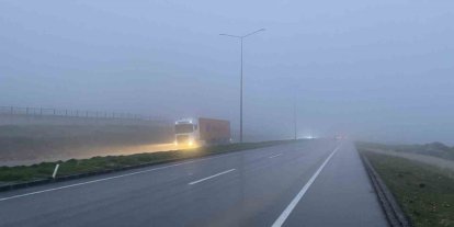 Pamuk geçidinde yoğun sis ve sağanak etkili oldu