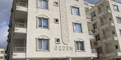 Gercüş’te genç öğretmen evinde ölü bulundu