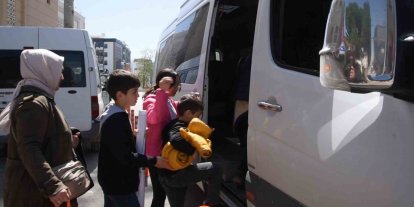 Genç araştırmacılara tarih yolculuğunda belediyeden destek