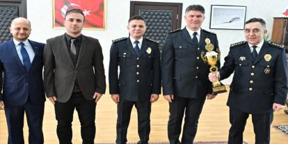 Kars Emniyet Müdürlüğü Türkiye üçüncüsü