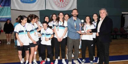 MSKÜ Kadın Futsal takımı ÜNİLİG şampiyonu