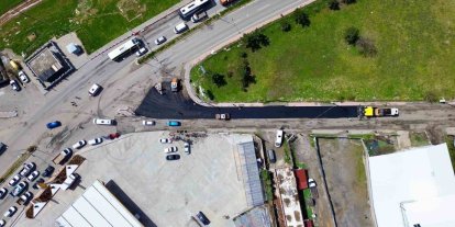Siirt’te dev asfalt hamlesi: 26 bölgede 25 kilometrelik yol yenilenecek, 50 bin ton asfalt serilecek