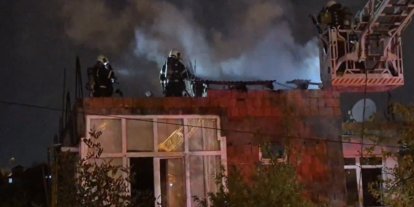 Çatı katında yangın paniği