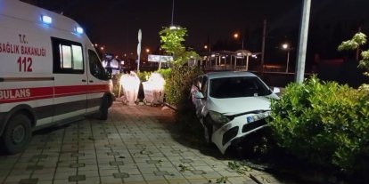 Alkollü sürücü kazaya neden oldu, araçlar hurdaya döndü