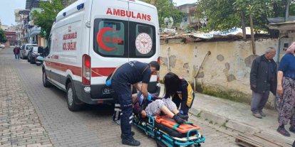 Evin bahçesinde düşen yaşlı kadın için ekipler seferber oldu