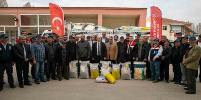 Eskişehir’de üreticilere hise destekli yağlık ayçiçeği tohumu