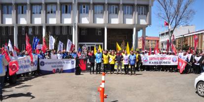Kars’ta eğitimcilerden şiddete karşı iş bırakma eylemi
