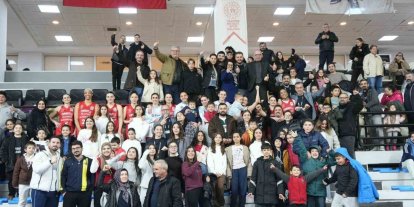 Potanın Kraliçeleri şampiyonluğa koşuyor