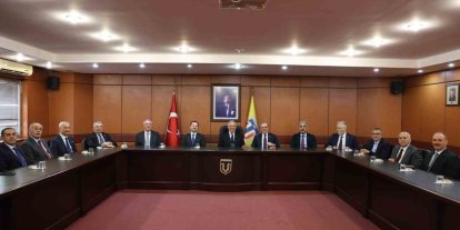 Başkan Memet Aslan OSBÜK zirvesi için Trabzon’da