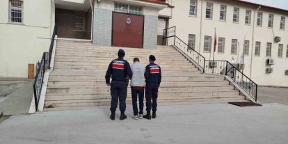 Trafik güvenliğini tehlikeye sokmaktan aranan şahıs yakalandı