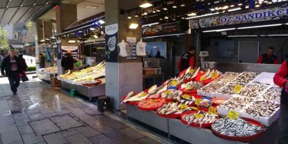 Denizlerde av yasağının başlamasının ardından tezgahlar kültür balıklarına kaldı