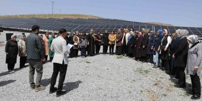 Battalgazi Belediyesi proje ve yatırımları AK Parti Yeşilyurt Kadın Kolları’na tanıtıldı