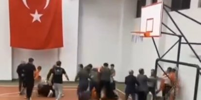 Voleybol turnuvasında 6 öğretmen darp edildi