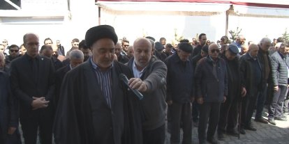 Kars’ta Kahramanmaraş’taki okul saldırısının acısı paylaşıldı: Gıyabi cenaze namazı ve anlamlı yürüyüş