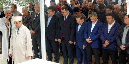 Muğla’da hayatını kaybeden öğrenciler ve öğretmen için gıyabi cenaze namazı kılındı