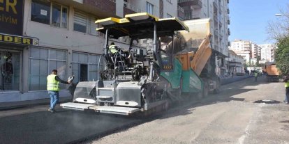 Siirt’te asfalt çalışmaları hız kesmeden devam ediyor