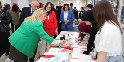 Sinop’ta bitkilerin dünyası tuvale taşındı