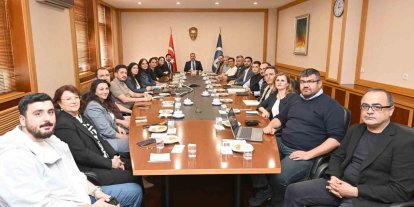 Rektör Adıgüzel’in katılımıyla "AUPRESS Dergi Editörleri Değerlendirme Toplantısı" yapıldı