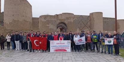 Turizm Haftası etkinlikleri Ani Örenyeri’nde yürüyüşle devam etti